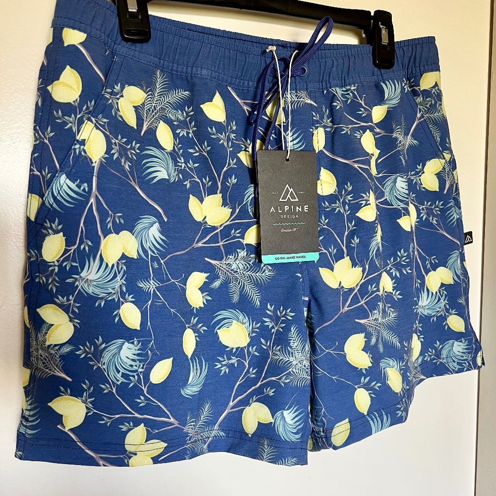 Alpine Design Men's Make Waves 5" Water Shorts - Lemon Tree